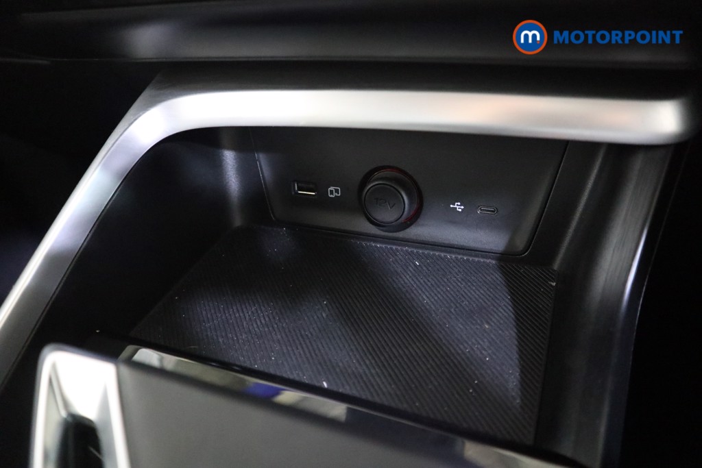 Mg Motor Uk ZS Trophy Automatic Petrol-Electric Hybrid SUV - Stock Number (1617794) - 7th supplementary image