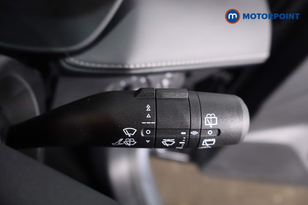 Mg Motor Uk ZS Trophy Automatic Petrol-Electric Hybrid SUV - Stock Number (1617825) - 15th supplementary image