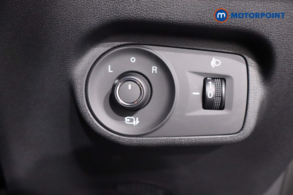 Mg Motor Uk ZS Trophy Automatic Petrol-Electric Hybrid SUV - Stock Number (1617825) - 17th supplementary image