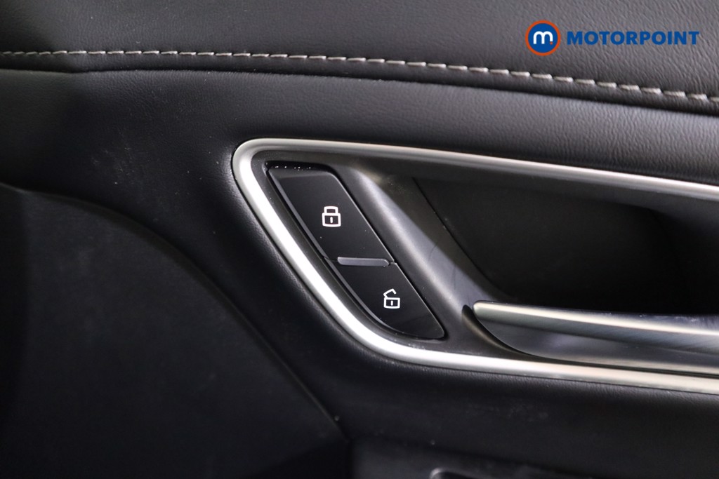 Mg Motor Uk ZS Trophy Automatic Petrol-Electric Hybrid SUV - Stock Number (1617844) - 11th supplementary image