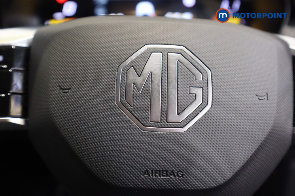 Mg Motor Uk ZS Trophy Automatic Petrol-Electric Hybrid SUV - Stock Number (1617849) - 17th supplementary image