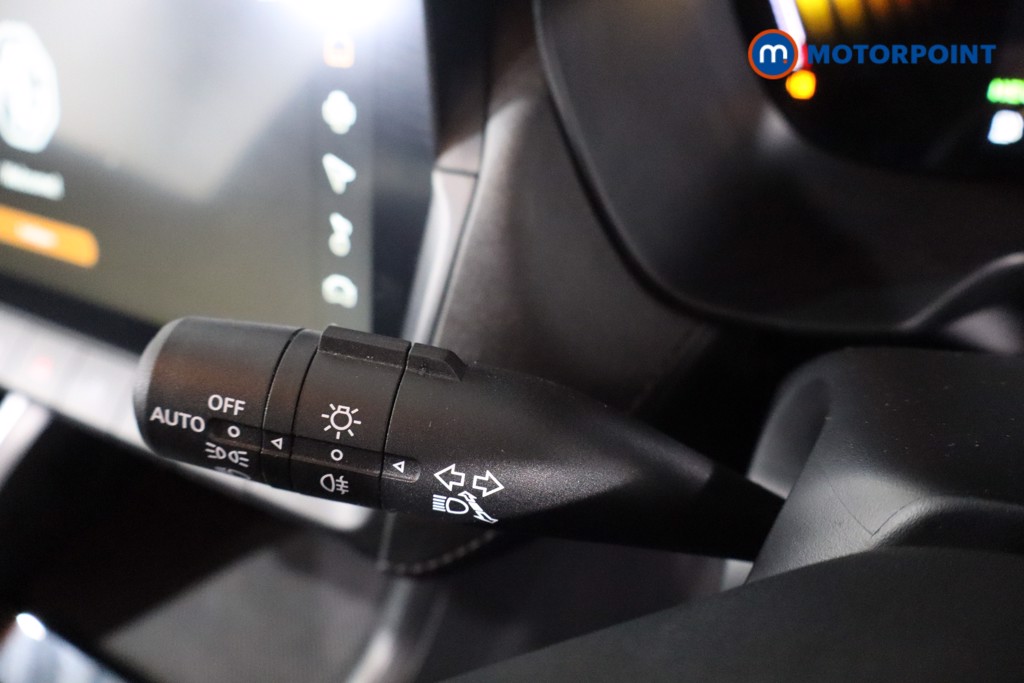 Mg Motor Uk ZS Trophy Automatic Petrol-Electric Hybrid SUV - Stock Number (1617861) - 14th supplementary image