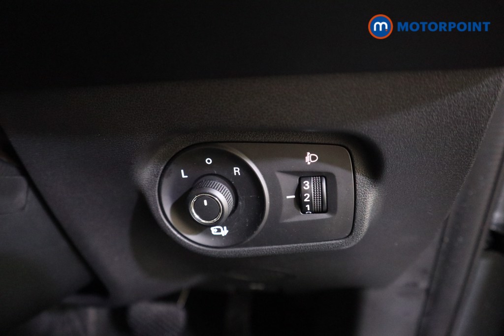 Mg Motor Uk ZS Trophy Automatic Petrol-Electric Hybrid SUV - Stock Number (1617864) - 11th supplementary image