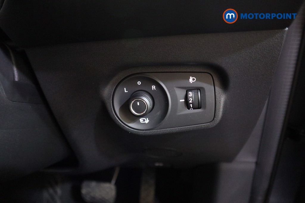 Mg Motor Uk ZS Trophy Automatic Petrol-Electric Hybrid SUV - Stock Number (1617873) - 10th supplementary image