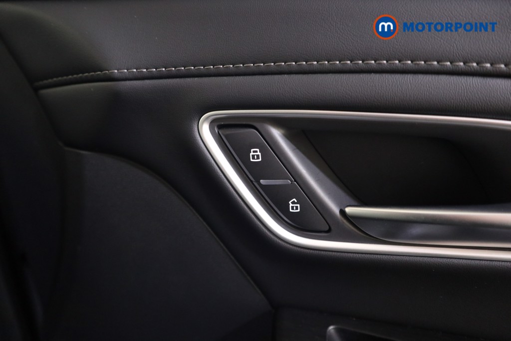 Mg Motor Uk ZS Trophy Automatic Petrol-Electric Hybrid SUV - Stock Number (1617873) - 11th supplementary image