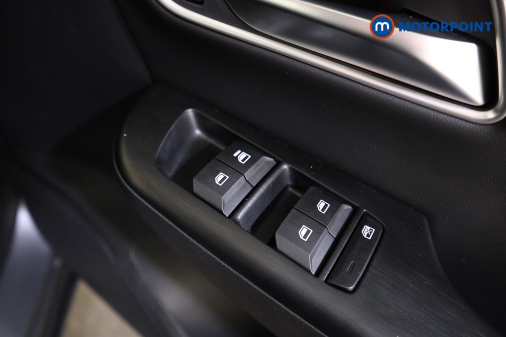 Mg Motor Uk ZS Trophy Automatic Petrol-Electric Hybrid SUV - Stock Number (1617873) - 12th supplementary image