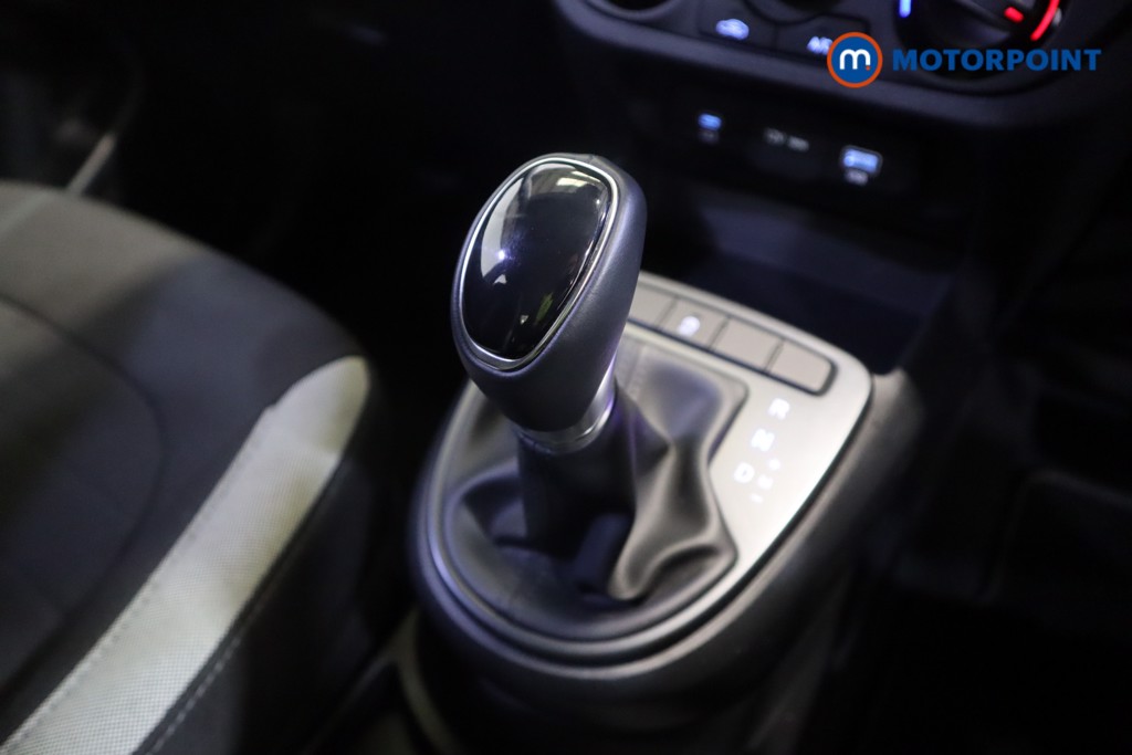 Hyundai I10 Advance Automatic Petrol Hatchback - Stock Number (1618110) - 5th supplementary image