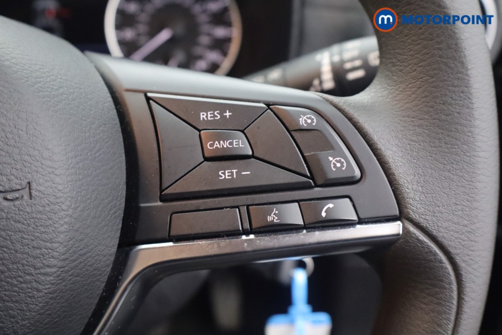Nissan Juke Acenta Premium Manual Petrol SUV - Stock Number (1618521) - 8th supplementary image