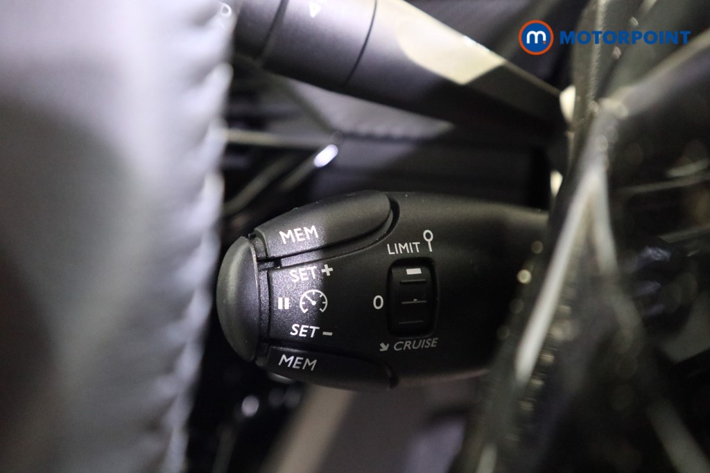 Peugeot 2008 Allure Manual Petrol SUV - Stock Number (1618974) - 14th supplementary image