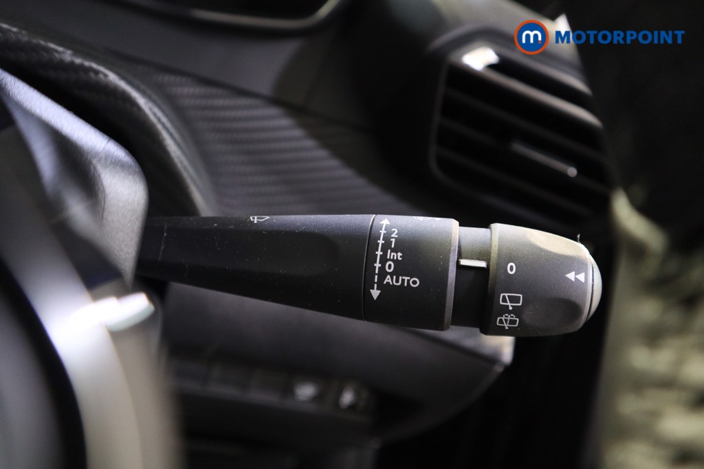 Peugeot 2008 Allure Manual Petrol SUV - Stock Number (1618974) - 15th supplementary image
