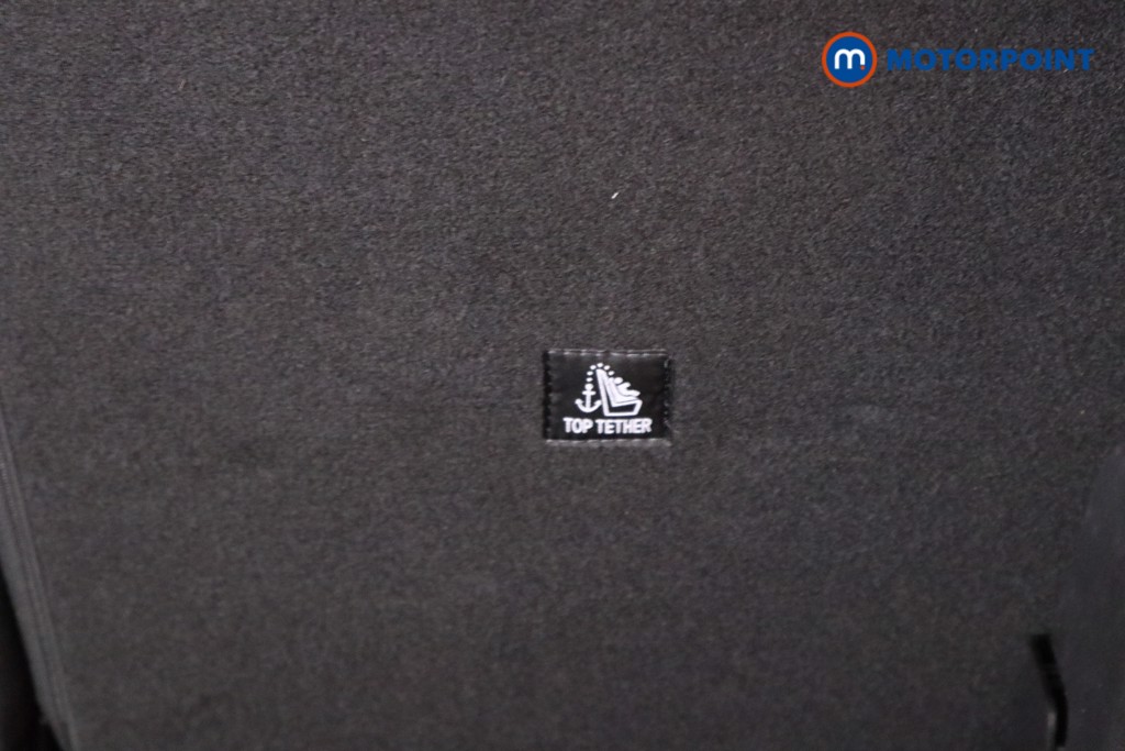 Peugeot 2008 Allure Manual Petrol SUV - Stock Number (1618974) - 23rd supplementary image