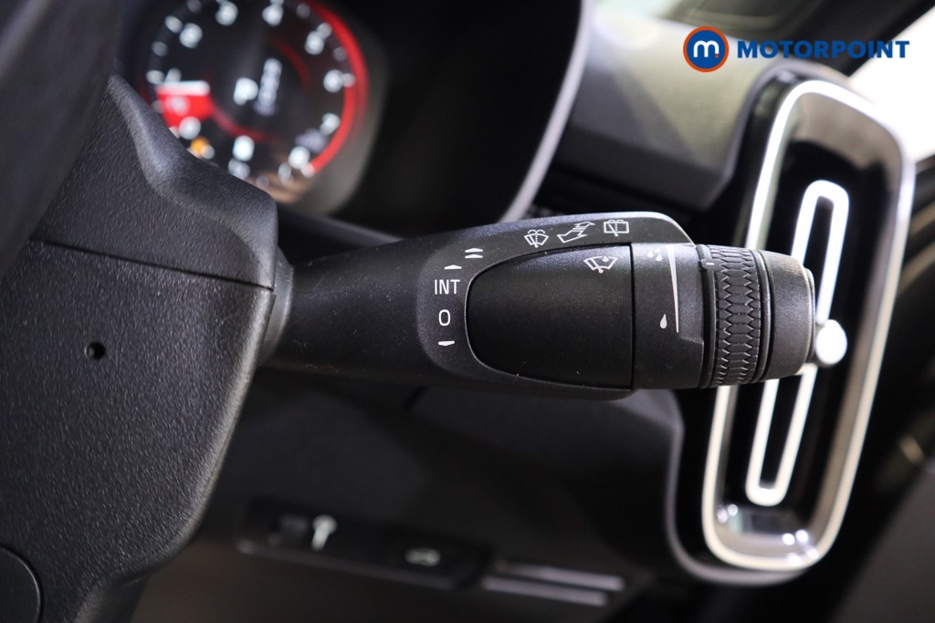 Volvo Xc40 R Design Automatic Petrol SUV - Stock Number (1619021) - 3rd supplementary image