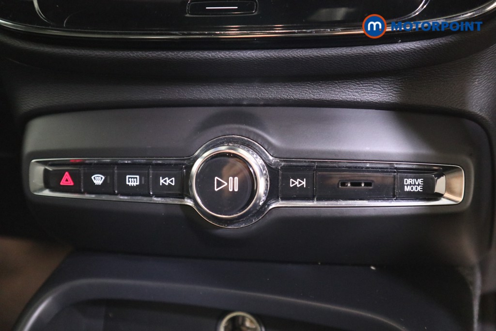 Volvo Xc40 R Design Automatic Petrol SUV - Stock Number (1619021) - 5th supplementary image