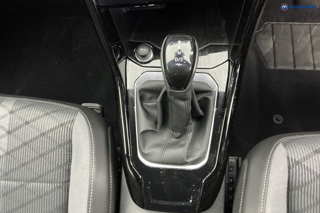 Volkswagen T-Roc R-Line Automatic Petrol SUV - Stock Number (1619297) - 19th supplementary image