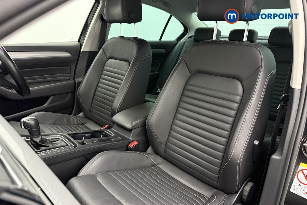 Volkswagen Passat SEL Automatic Diesel Saloon - Stock Number (1620168) - 3rd supplementary image