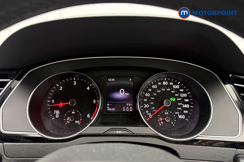 Volkswagen Passat SEL Automatic Diesel Saloon - Stock Number (1620168) - 9th supplementary image