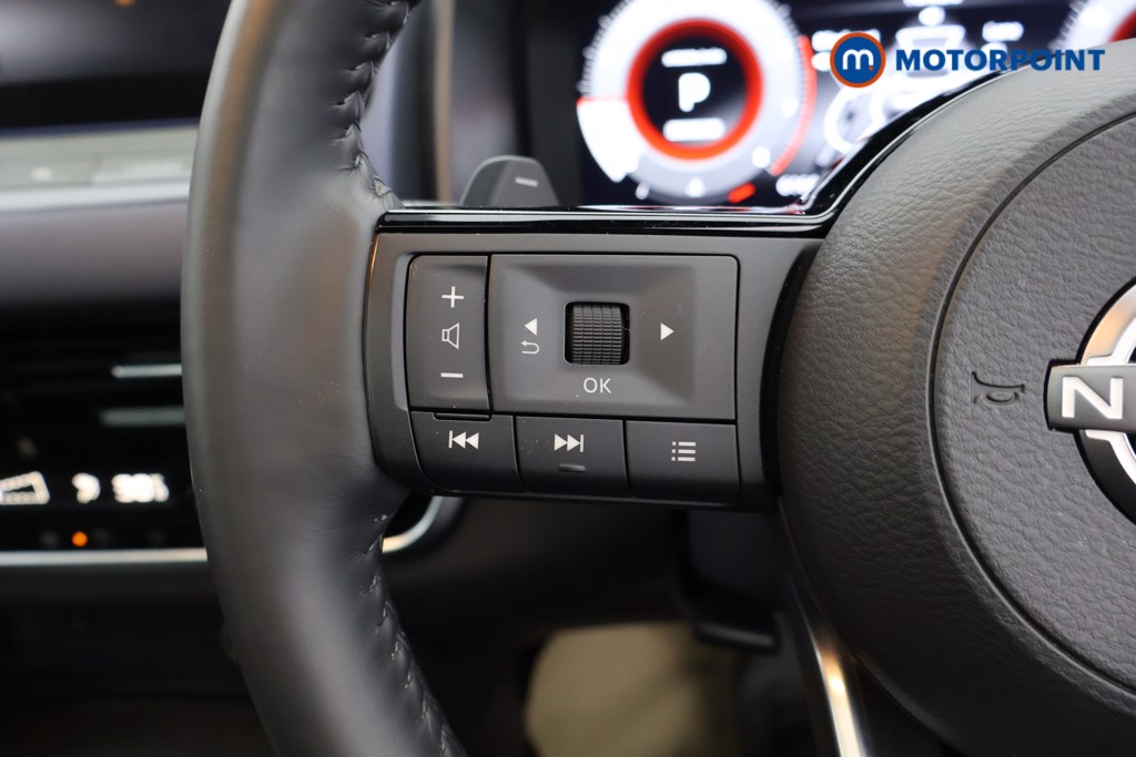 Nissan Qashqai Tekna Automatic Petrol SUV - Stock Number (1620224) - 2nd supplementary image