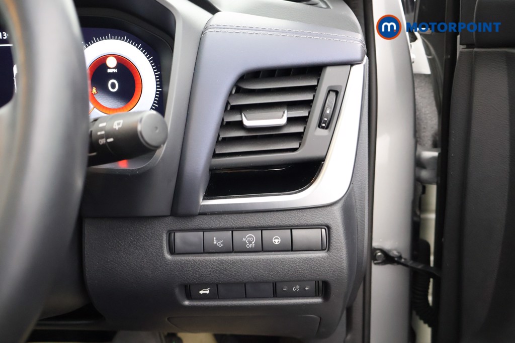 Nissan Qashqai Tekna Automatic Petrol SUV - Stock Number (1620224) - 7th supplementary image