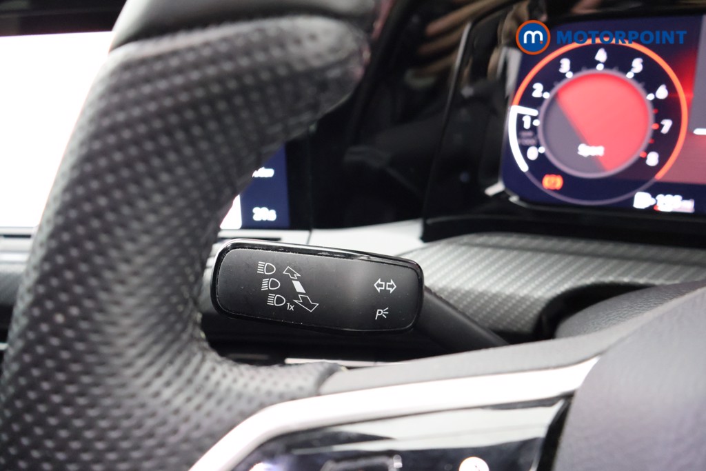 Volkswagen Golf R-Line Manual Petrol Hatchback - Stock Number (1621050) - 5th supplementary image