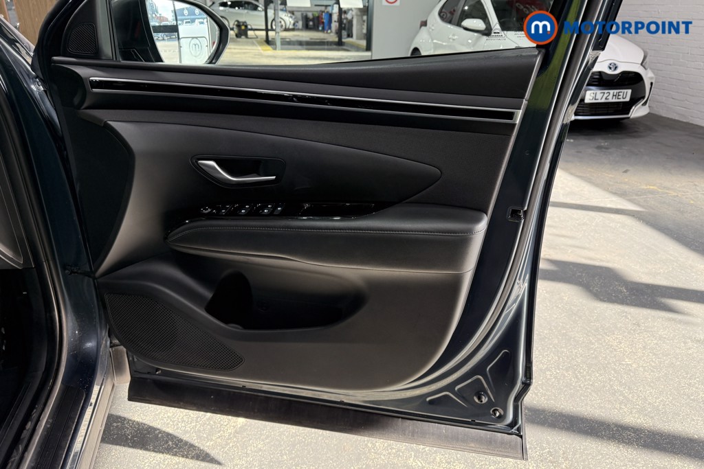 Hyundai Tucson Se Connect Manual Petrol SUV - Stock Number (1621341) - 18th supplementary image
