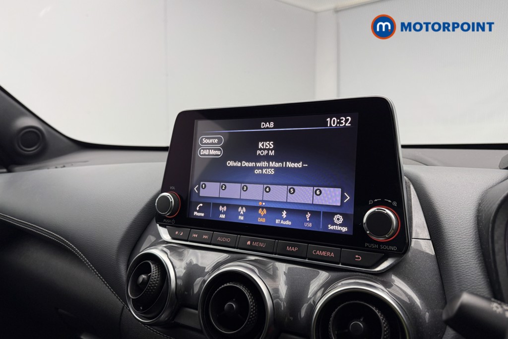 Nissan Juke N-Connecta Manual Petrol SUV - Stock Number (1621860) - 10th supplementary image