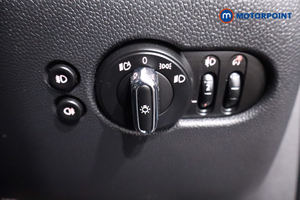 Mini Hatchback Cooper Sport Manual Petrol Hatchback - Stock Number (1621950) - 18th supplementary image