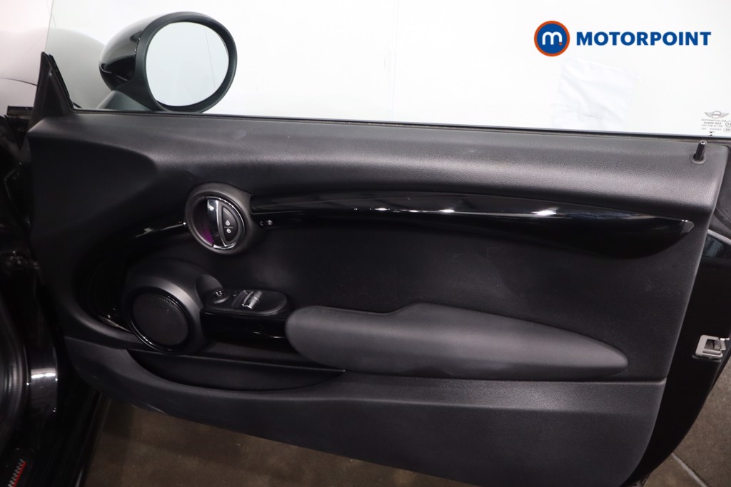 Mini Hatchback Cooper Sport Manual Petrol Hatchback - Stock Number (1621950) - 25th supplementary image