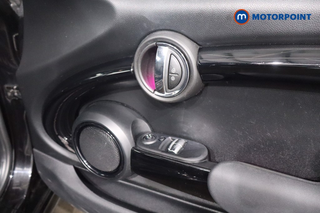 Mini Hatchback Cooper Sport Manual Petrol Hatchback - Stock Number (1621950) - 26th supplementary image