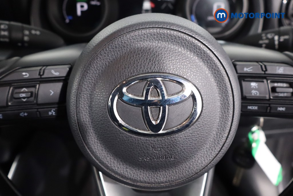 Toyota Yaris Design Automatic Petrol-Electric Hybrid Hatchback - Stock Number (1622531) - 13th supplementary image