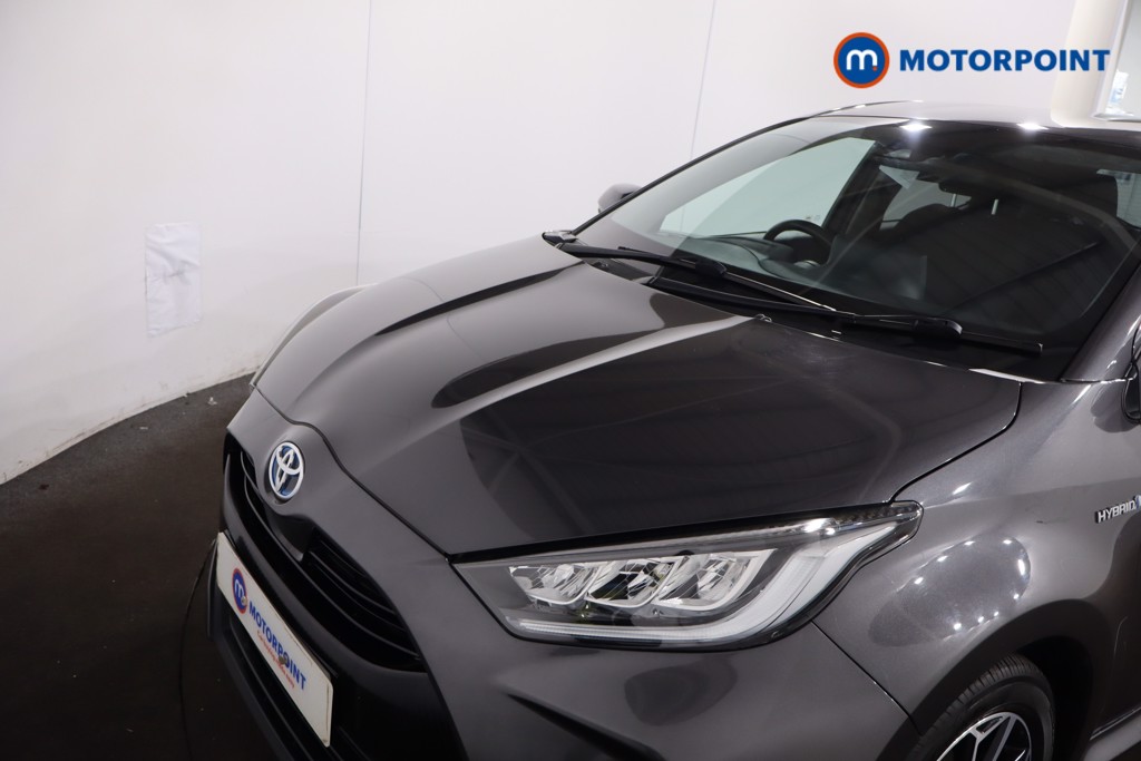 Toyota Yaris Design Automatic Petrol-Electric Hybrid Hatchback - Stock Number (1622531) - 28th supplementary image