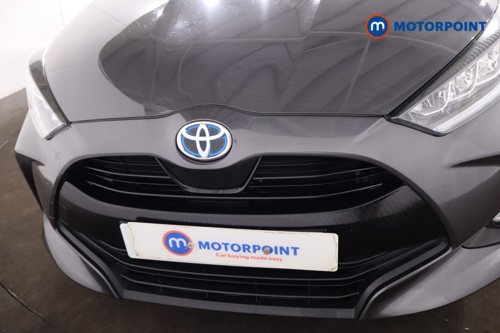 Toyota Yaris Design Automatic Petrol-Electric Hybrid Hatchback - Stock Number (1622531) - 29th supplementary image