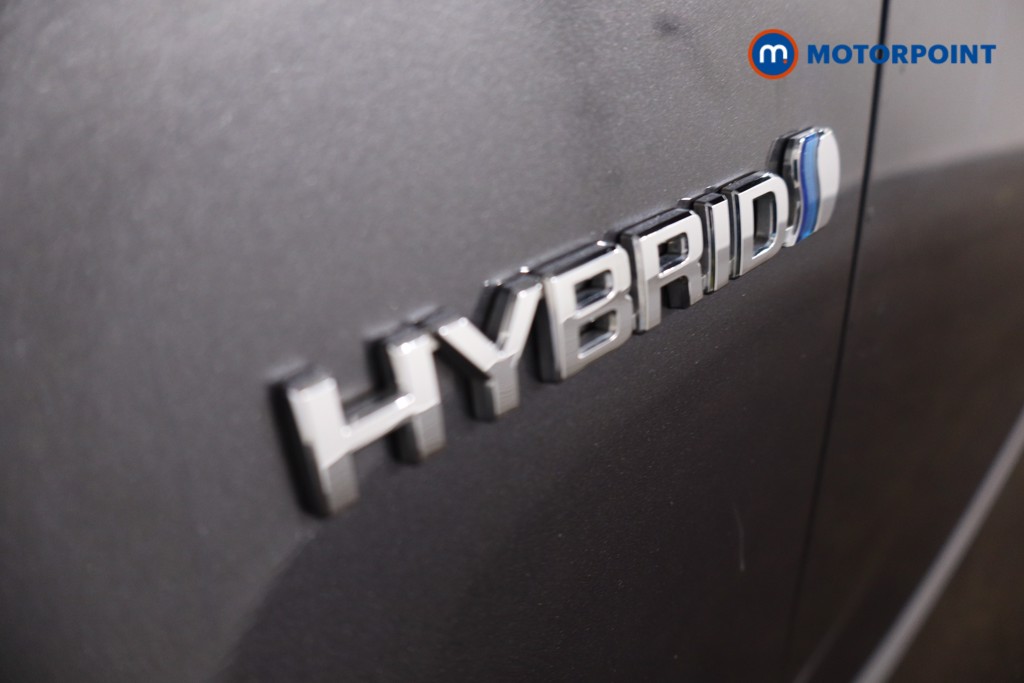 Toyota Yaris Design Automatic Petrol-Electric Hybrid Hatchback - Stock Number (1622531) - 34th supplementary image