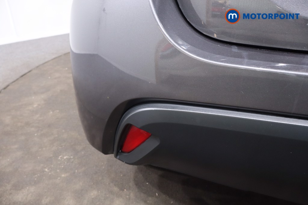 Toyota Yaris Design Automatic Petrol-Electric Hybrid Hatchback - Stock Number (1622531) - 38th supplementary image