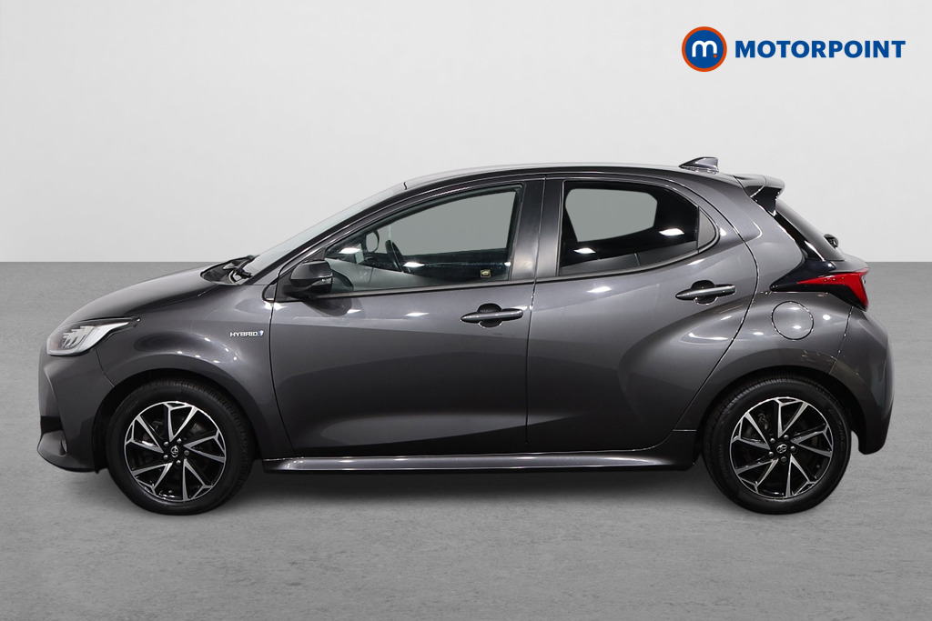 Toyota Yaris Design Automatic Petrol-Electric Hybrid Hatchback - Stock Number (1622531) - Passenger side
