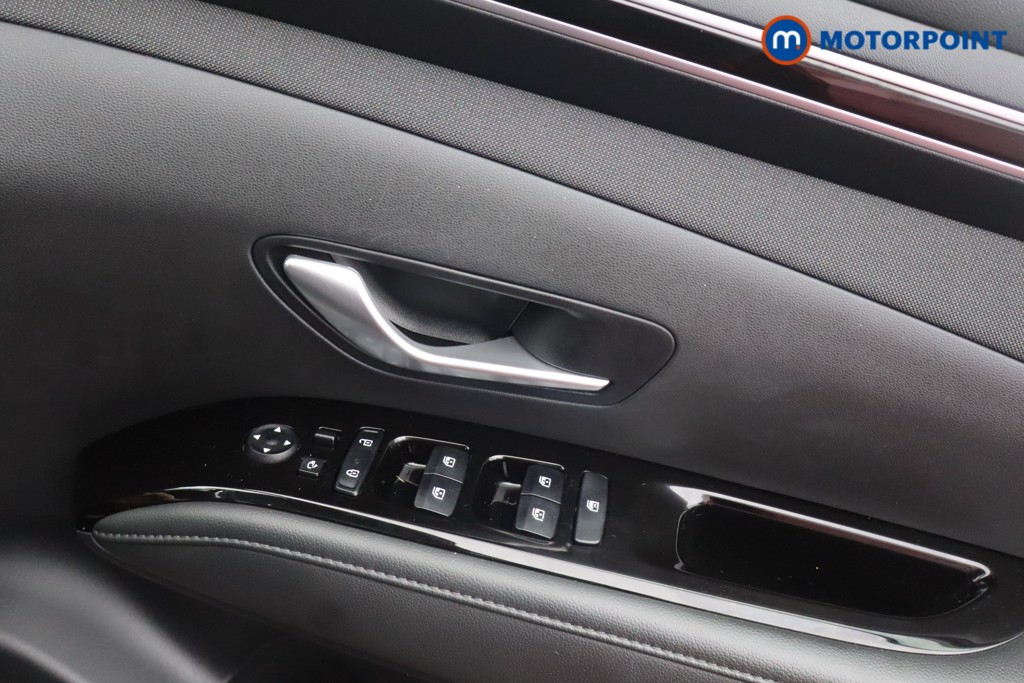 Hyundai Tucson Ultimate Manual Petrol SUV - Stock Number (1622722) - 9th supplementary image