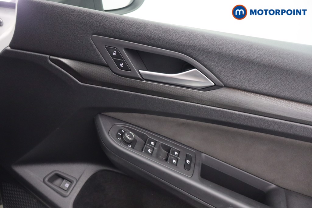 Volkswagen Golf GTE Automatic Petrol Plug-In Hybrid Hatchback - Stock Number (1622901) - 9th supplementary image