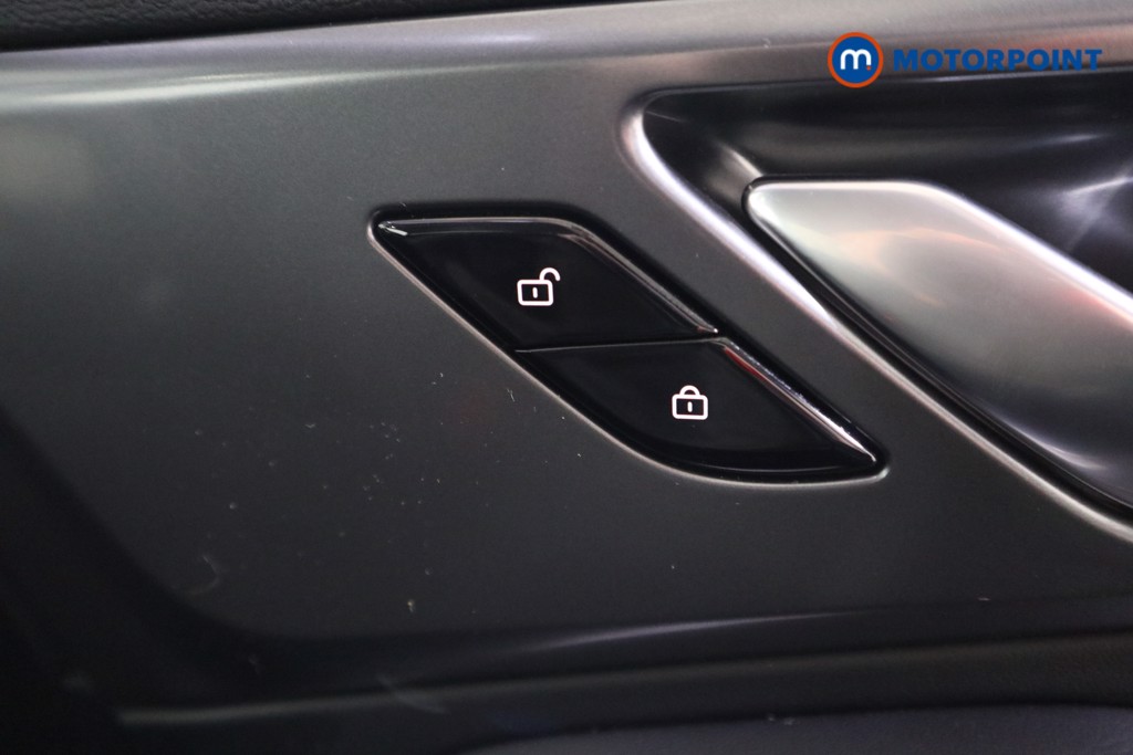 Mg Motor Uk HS SE Automatic Petrol-Electric Hybrid SUV - Stock Number (1623064) - 14th supplementary image