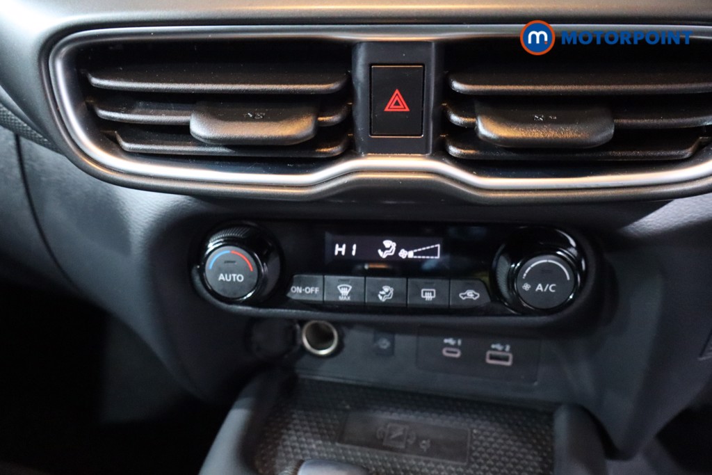 Nissan Juke N-Connecta Automatic Petrol-Electric Hybrid SUV - Stock Number (1623144) - 20th supplementary image