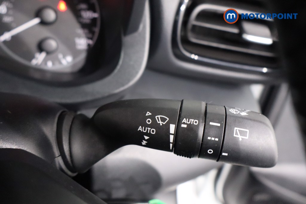 Toyota Yaris Icon Automatic Petrol-Electric Hybrid Hatchback - Stock Number (1623651) - 15th supplementary image