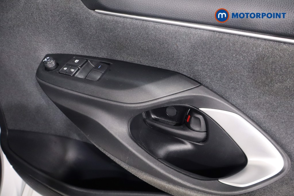 Toyota Yaris Icon Automatic Petrol-Electric Hybrid Hatchback - Stock Number (1623651) - 25th supplementary image