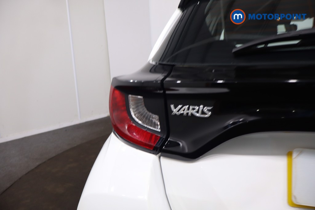Toyota Yaris Icon Automatic Petrol-Electric Hybrid Hatchback - Stock Number (1623651) - 35th supplementary image