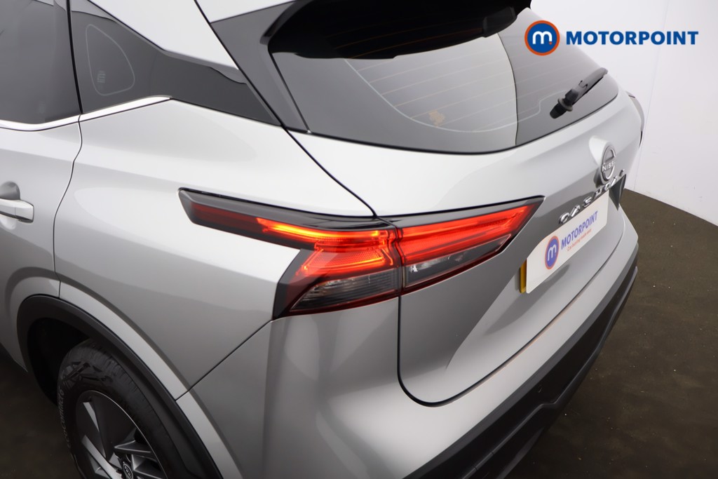 Nissan Qashqai Acenta Premium Automatic Petrol SUV - Stock Number (1623827) - 14th supplementary image