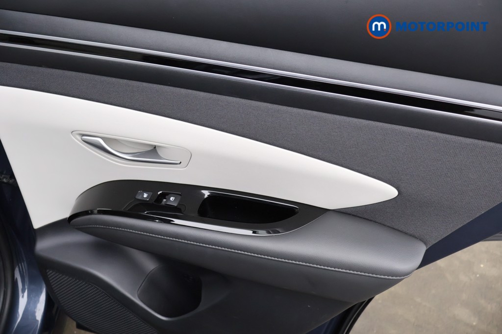 Hyundai Tucson Ultimate Automatic Petrol-Electric Hybrid SUV - Stock Number (1624279) - 16th supplementary image