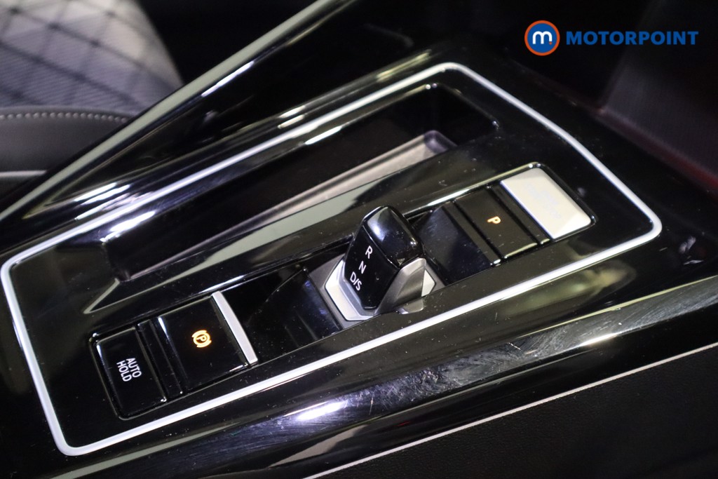 Volkswagen Golf R-Line Automatic Petrol Hatchback - Stock Number (1624901) - 5th supplementary image