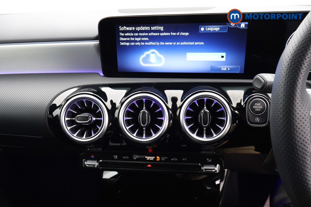 Mercedes-Benz A Class Amg Line Automatic Petrol Hatchback - Stock Number (1624988) - 7th supplementary image