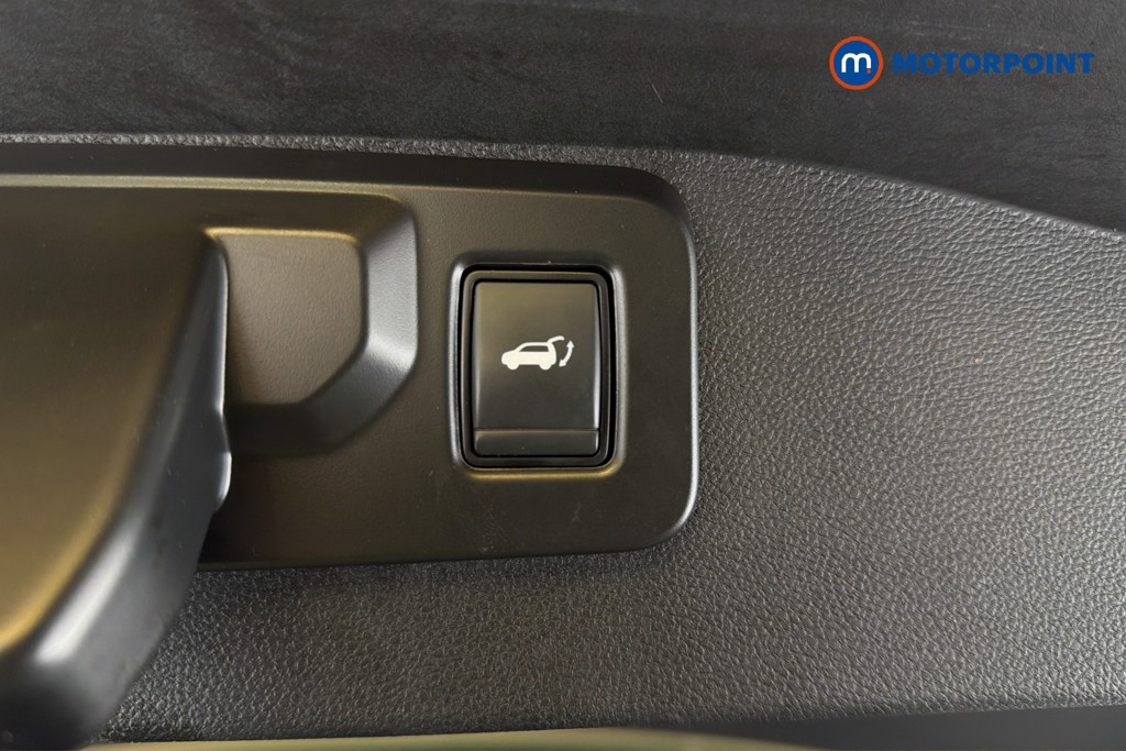 Renault Austral Iconic Esprit Alpine Automatic Petrol-Electric Hybrid SUV - Stock Number (1607282) - 35th supplementary image