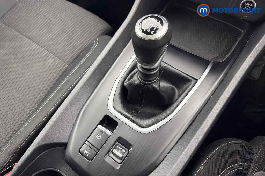 Nissan Qashqai Acenta Premium Manual Petrol SUV - Stock Number (1608499) - 4th supplementary image