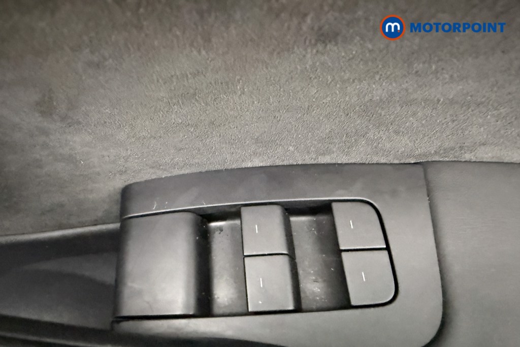 Tesla Model 3 Long Range Automatic Electric Saloon - Stock Number (1610286) - 19th supplementary image