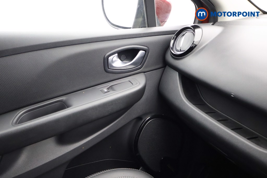 Renault Clio Dynamique S Nav Manual Petrol Hatchback - Stock Number (1610980) - 7th supplementary image