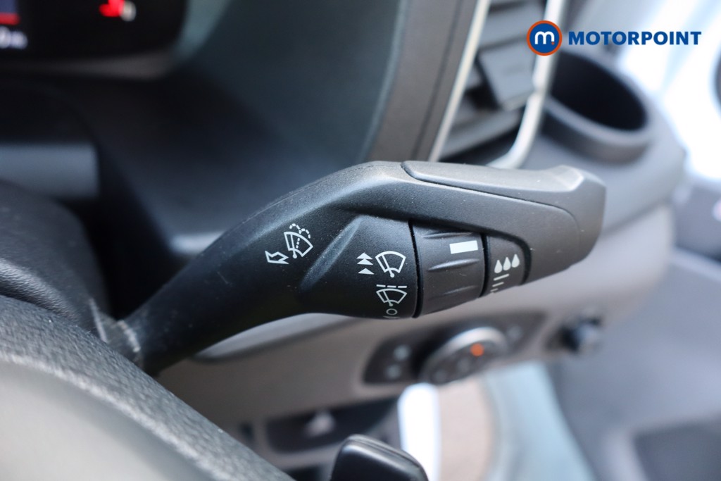 Ford Transit Limited Automatic Diesel Medium Roof Van - Stock Number (1611445) - 13th supplementary image